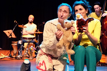 Theater : Aysegül Karaca | Ik zie, ik zie wat jij niet ziet